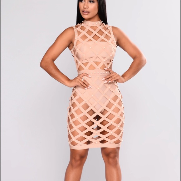 😍NWT FN CUT OUT BANDAGE DRESS😍 - Picture 6 of 10